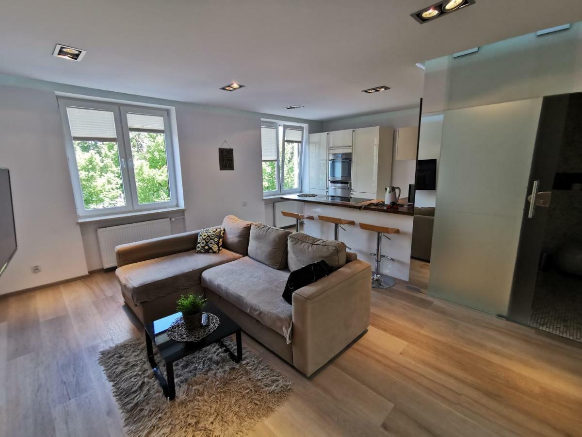 Nowoczesny Apartament III Al. Nmp Czestochowa Częstochowa Exterior foto